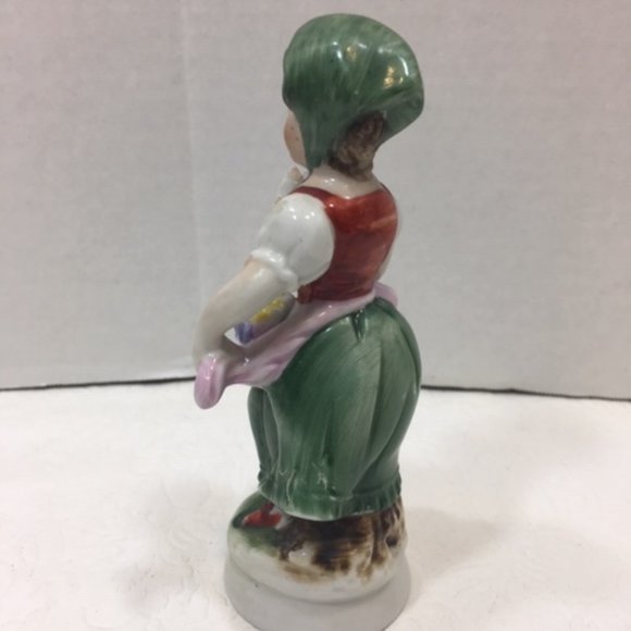 VTG Country Girl w/Apron Flowers Figurine Statue Porcelain Hand Painted 5.25" - Picture 3 of 13